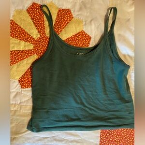 Arq cropped tank
